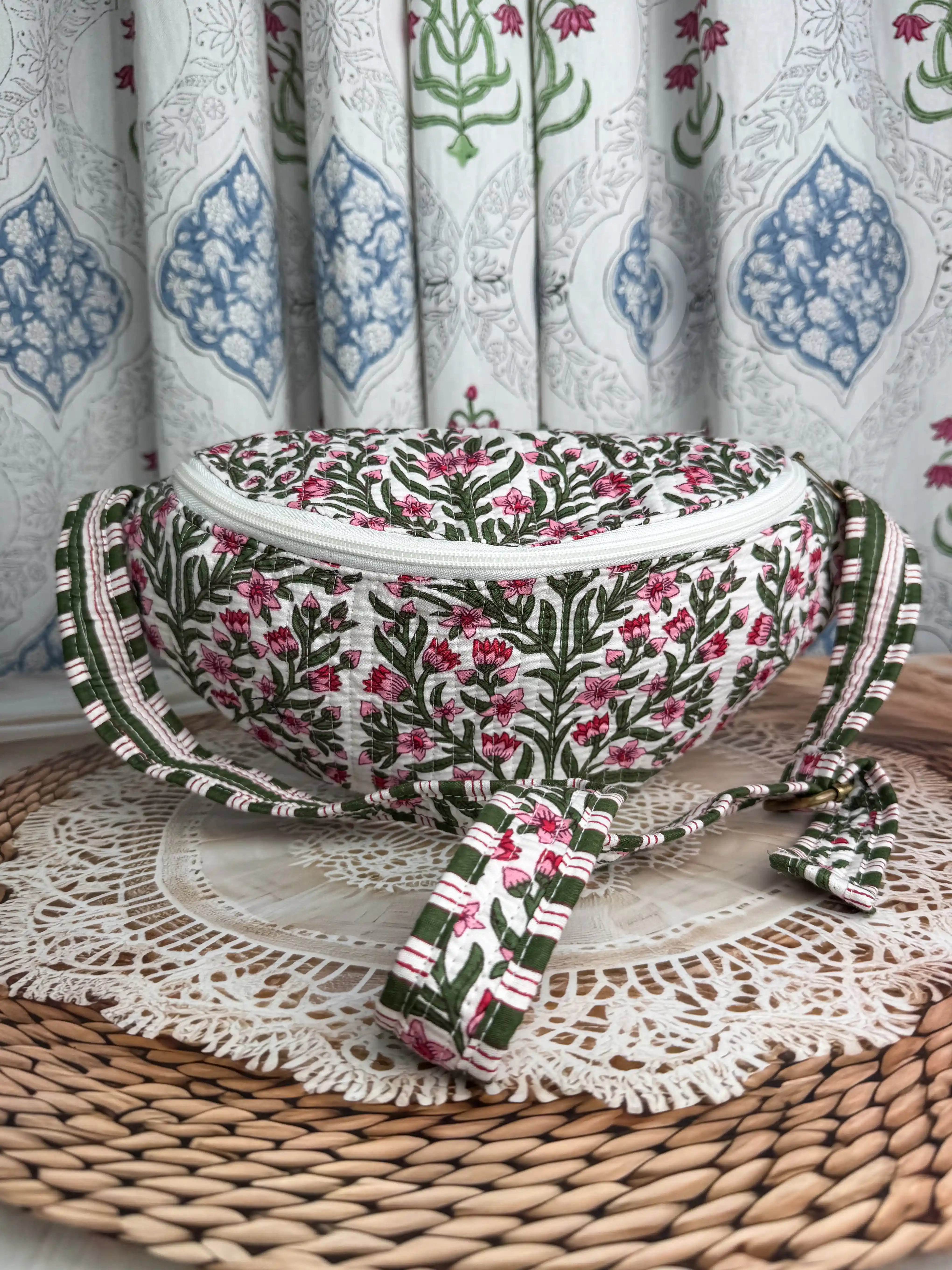 White Garden whisper Fanny Bag