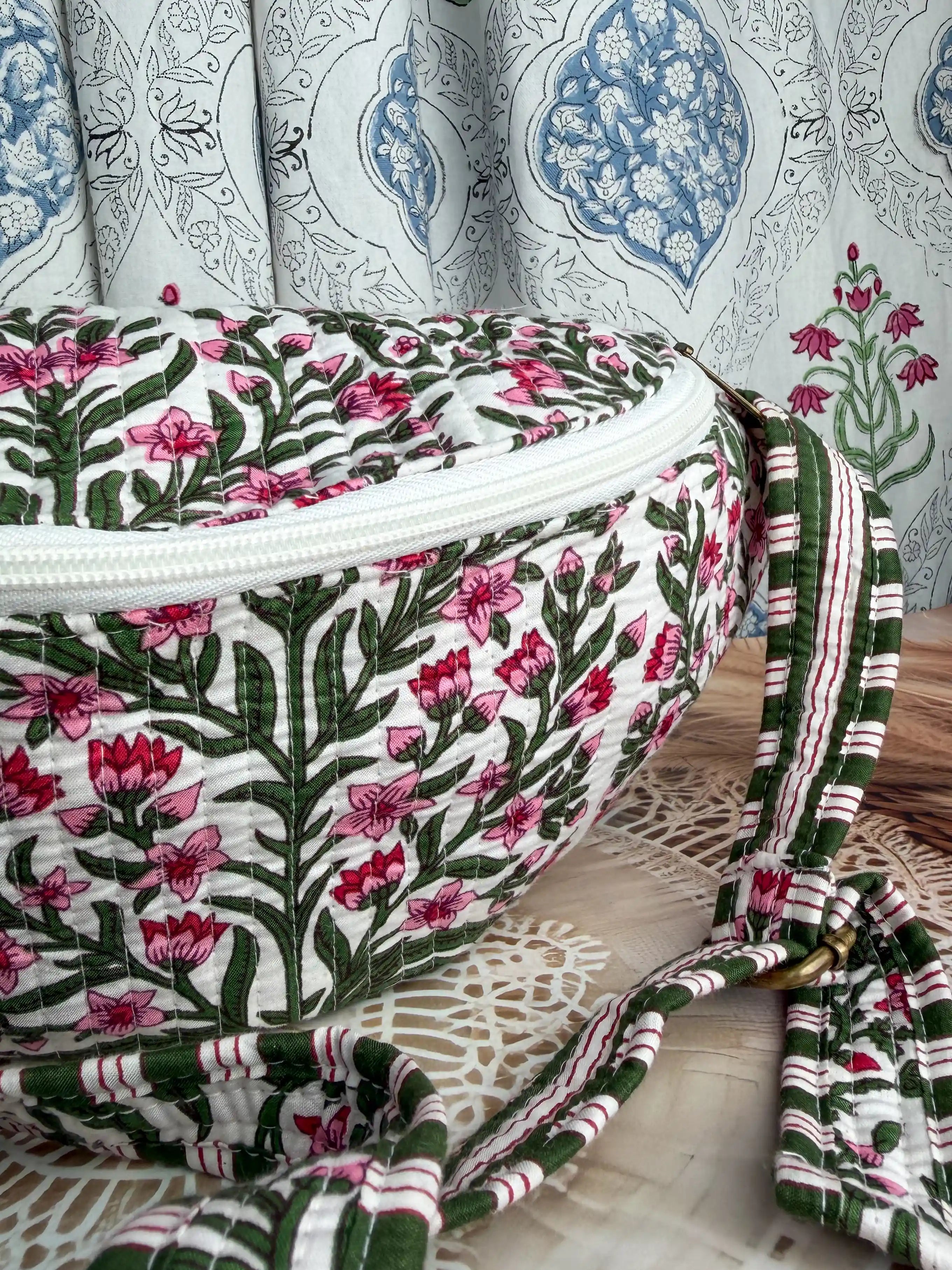 White Garden whisper Fanny Bag