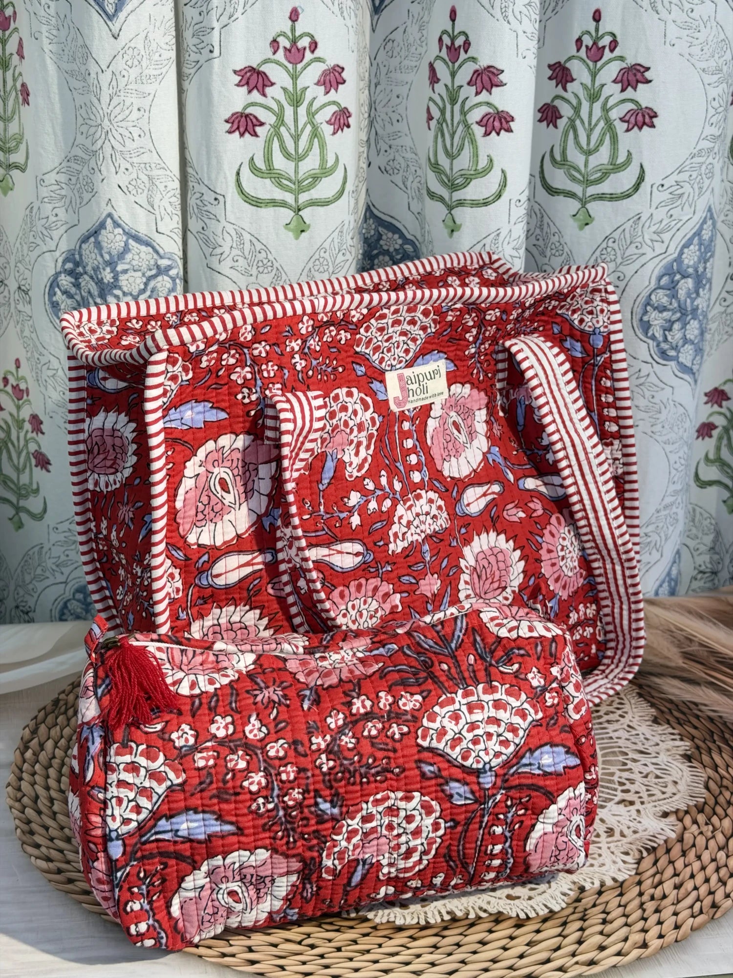 Jaipur block print cotton quilted medium zip tote bag with matching flat pouch, red floral print, 15 × 12 × 6 inch tote with 9 × 7 inch flat pouch for office, travel and shopping interior view